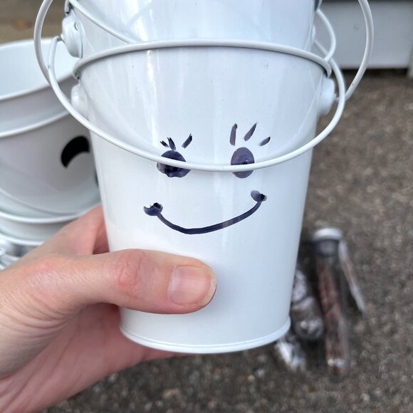 Ghost Halloween Candy Buckets & Puzzles Party Favors Home Decor Small White - Picture 6 of 6